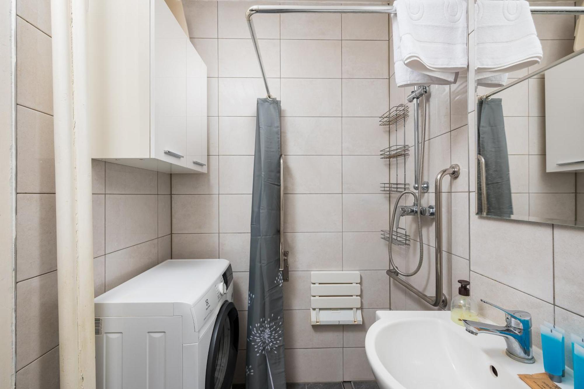 Wola Mila Standard Apartment Варшава Экстерьер фото