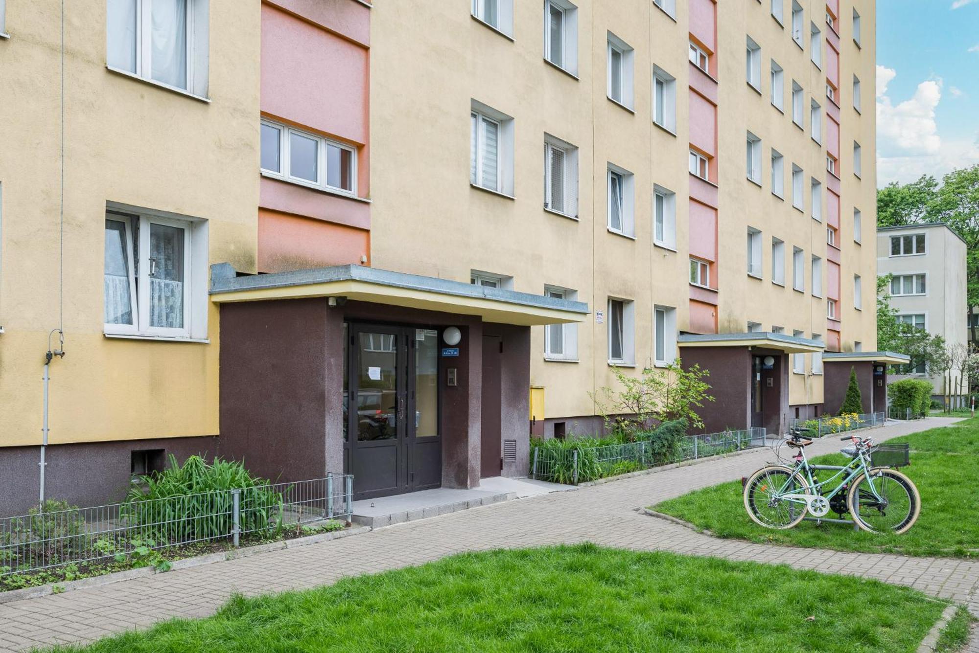 Wola Mila Standard Apartment Варшава Экстерьер фото